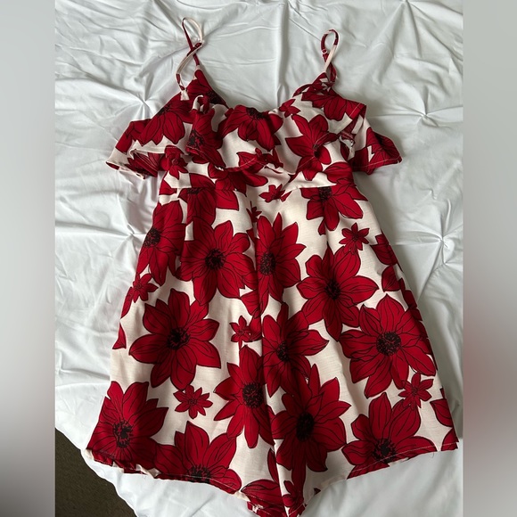 Francesca's Collections Red Floral Jumpsuit - Picture 4 of 4